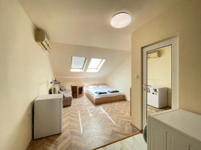 City-Centre Studio 1